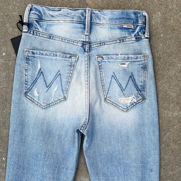 NWT MOTHER High Waisted Rider Skimp Jeans in The Confession - Picture 11 of 15